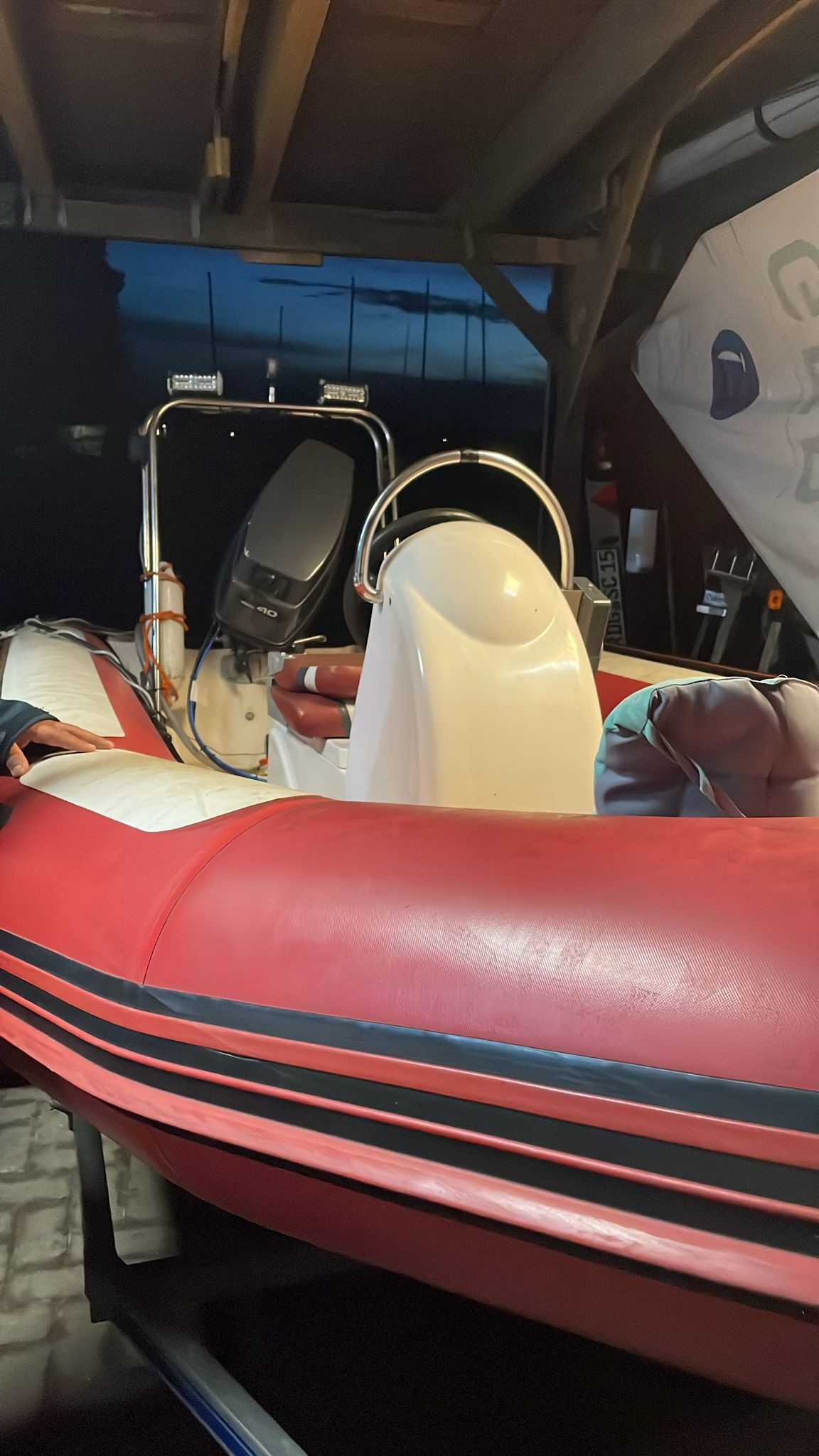 Neues Jugendschlauchboot des Vereins